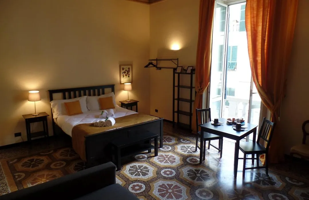 B&B Genova Centro-1